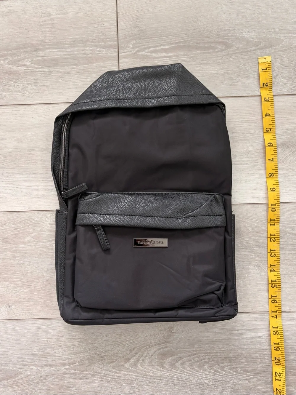 Tanger Outlets sleek black